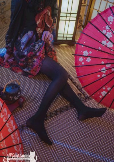 日韩情色恋夜秀场_BD手机在线看
