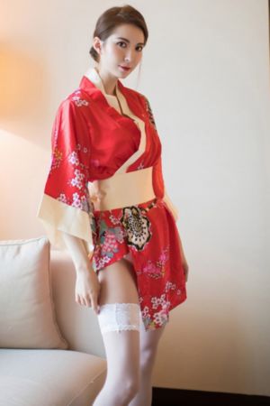 欧美打扮时髦老太太_BD国语免费在线播放