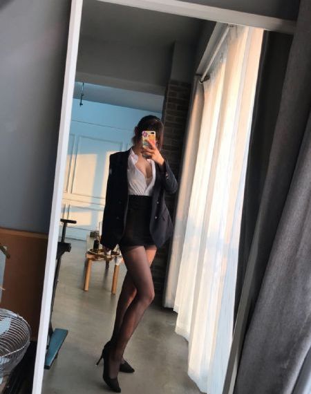美女啊啊啊网站免费在线看_4K电影免费在线