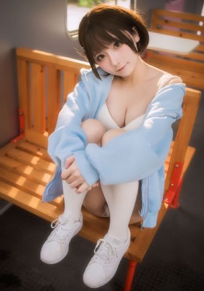 欧美女人坊女装_BD国语超清在线观看