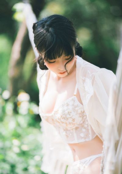 国产经典皮裤野战在线_BDHD在线观看