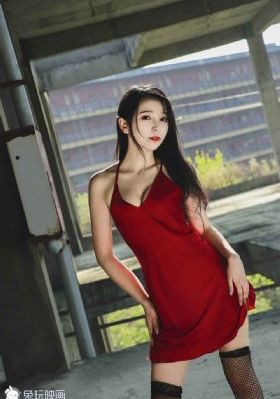 欧美大牌连衣裙女2020_1080P迅雷电影在线