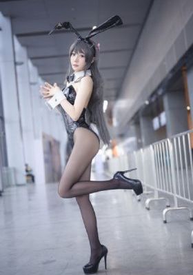 欧美aaaa色片_十万网红美女美酱